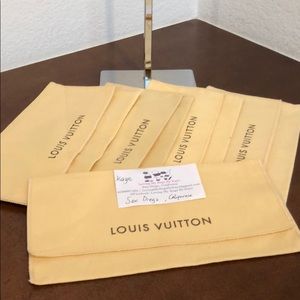 louis vuitton wallet size dustbags